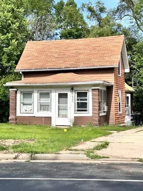 1657 6th St, Beloit, WI 53511