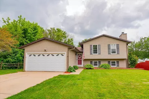 5 S Bartelt Ct, Madison, WI 53704