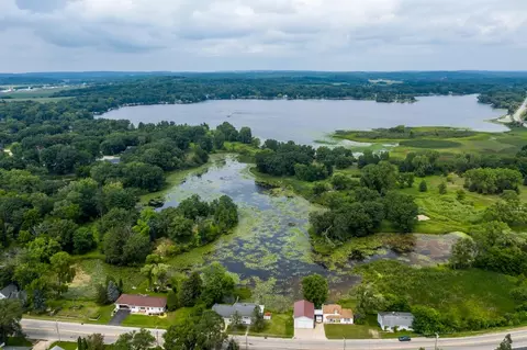 614 Lake St, Pardeeville, WI 53954