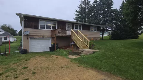 333 W Oak St, Lancaster, WI 53813