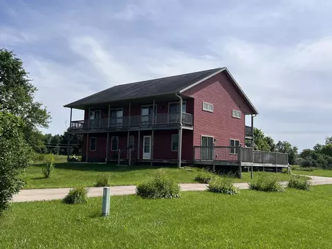 563 W Turner Ave, Viola, WI 54664