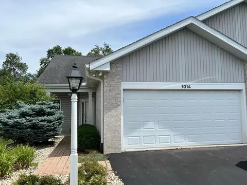 1014 Shannon Ct, Janesville, WI 53546