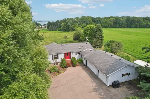 2230 Dyreson Rd, Mcfarland, WI 53558