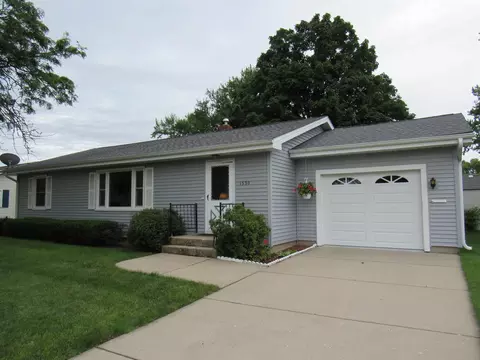 1530 S Marion Ave, Janesville, WI 53546
