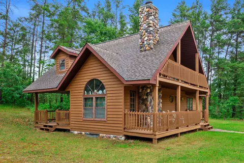 1178 Brown Bear Trl, Nekoosa, WI 54457