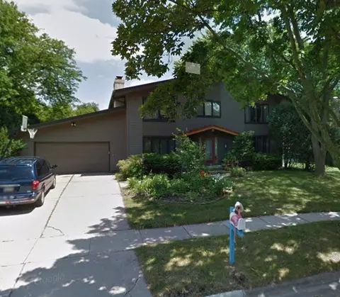 405 Yosemite Trl, Madison, WI 53705