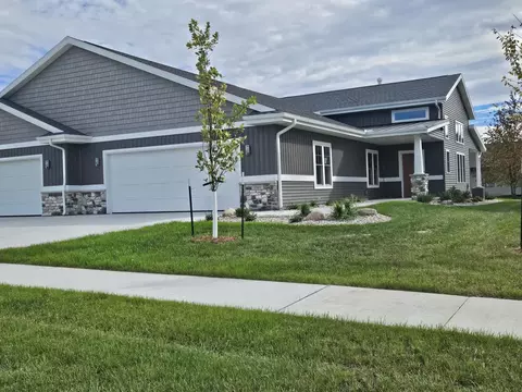 3767 Newcastle Dr, Janesville, WI 53546