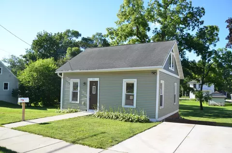 709 Patterson St, Stoughton, WI 53589