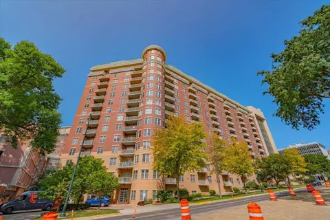 360 W Washington Ave #1103, Madison, WI 53703