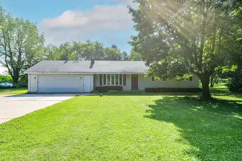 10246 N Serns Rd, Milton, WI 53563