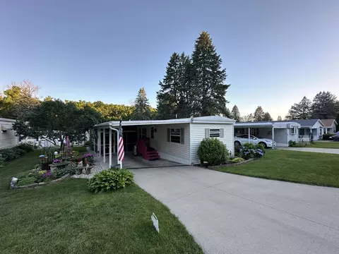 w9194 Ripley Road #47, Cambridge, WI 53523