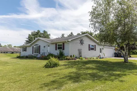 461 N Slater St, Coloma, WI 54930