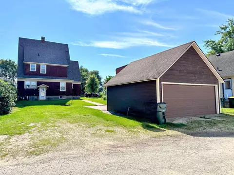 205 N Beaumont Rd, Prairie Du Chien, WI 53821