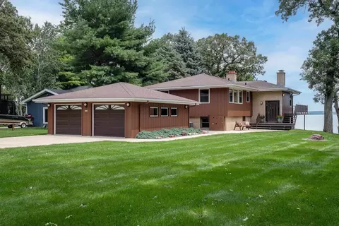 2178 Colladay Point Dr, Stoughton, WI 53589