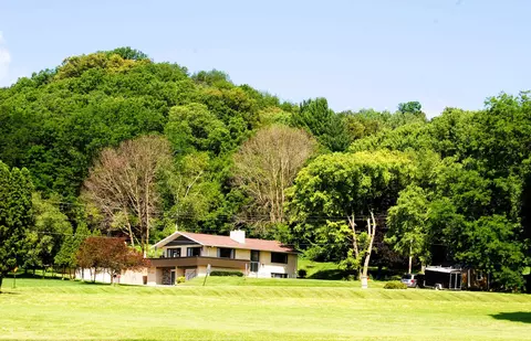 26370 Arnell Dr, Richland Center, WI 53581