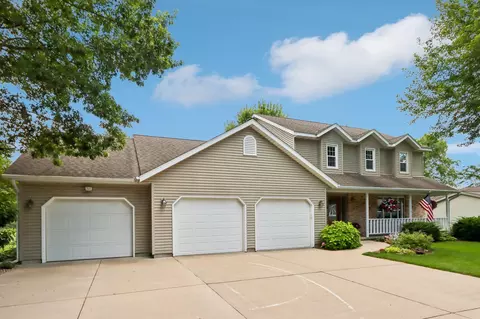 5113 Valley Dr, Mcfarland, WI 53558
