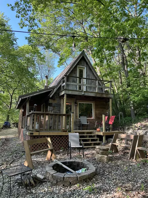 17390 Carterway Rd, Ferryville, WI 54628