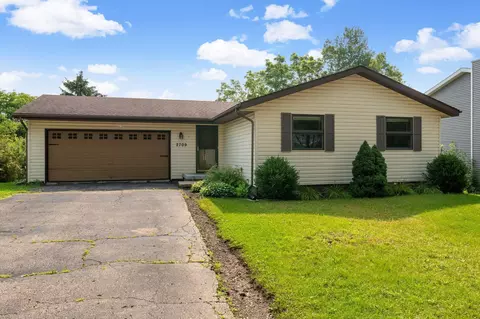 2709 Muir Field Rd, Madison, WI 53719