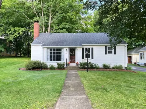 546 N Main St, Oregon, WI 53575