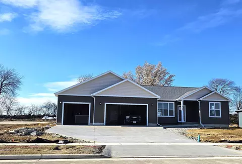 824 Karsten Dr, Horicon, WI 53032