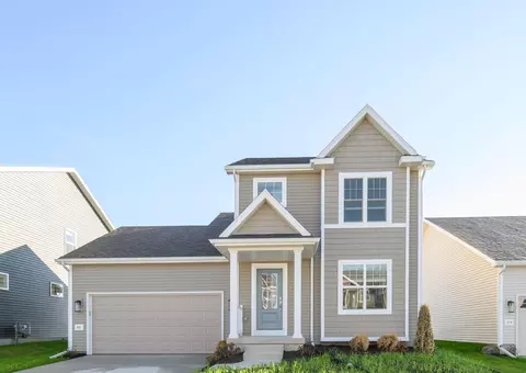 423 Crusader Pt, Waunakee, WI 53597