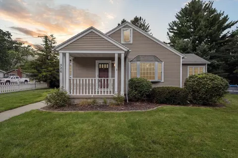 326 Garfield Ave, Evansville, WI 53536