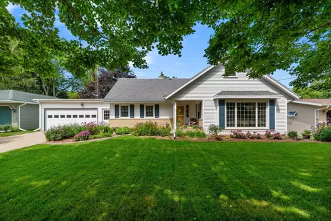 n7265 Farwell Road, Beaver Dam, WI 53916