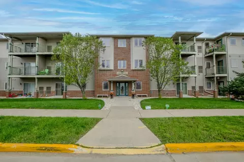 102 Prairie Heights Dr #213, Verona, WI 53593
