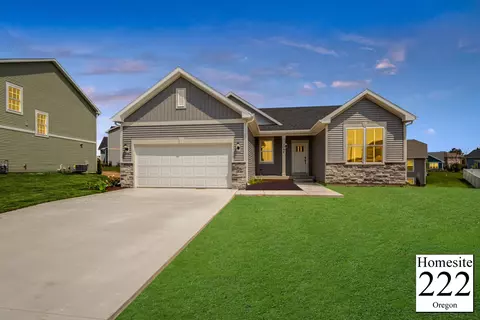 1096 Lindelse St, Oregon, WI 53575