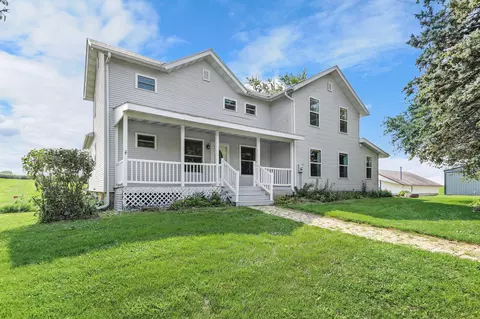 3024 Fadness Rd, Deerfield, WI 53531