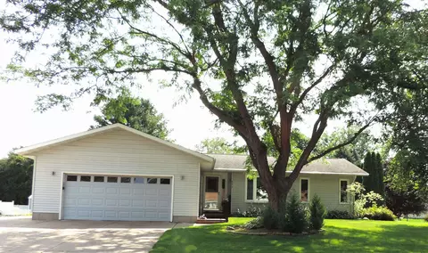 631 N Baltimore St, Spring Green, WI 53588
