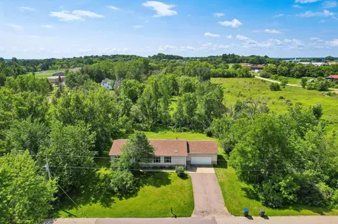123 W Prairie St, Endeavor, WI 53930