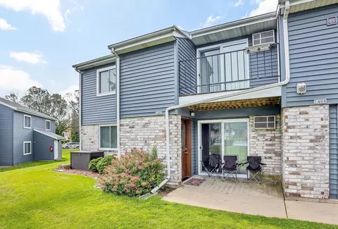 1405 Whispering Pines Way, Madison, WI 53713