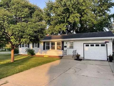 280 N Bird St, Sun Prairie, WI 53590
