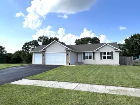 1128 Ronald Rd, Machesney Park, IL 61115