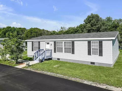 897 E Lake St #89, Lake Mills, WI 53551