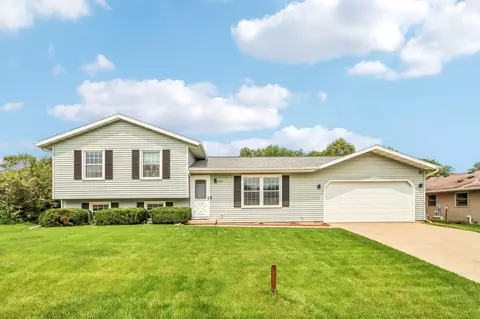 903 Centennial Pkwy, Waunakee, WI 53597