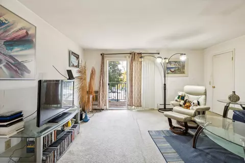 4320 Melody Ln #208, Madison, WI 53704