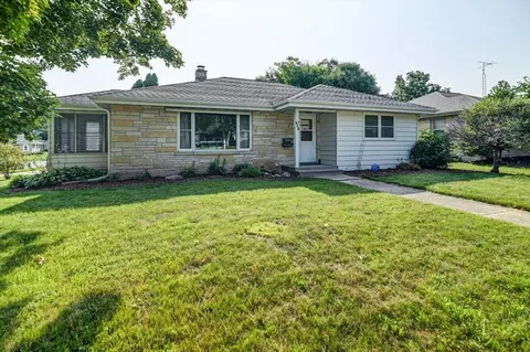 721 Beaver St, Beaver Dam, WI 53916