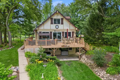 991 Dundee Ct, Nekoosa, WI 54457