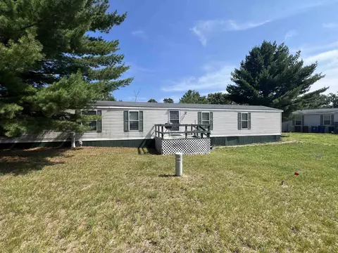 1382 Edgewood Dr, Adams, WI 53910