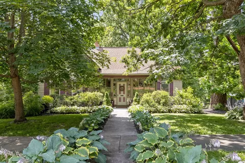523 2nd Ave, Baraboo, WI 53913