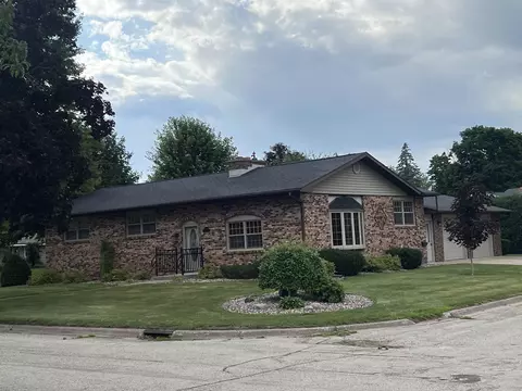 1111 E Parrish St, Prairie Du Chien, WI 53821