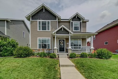 1835 Autumn Lake Pkwy, Madison, WI 53718