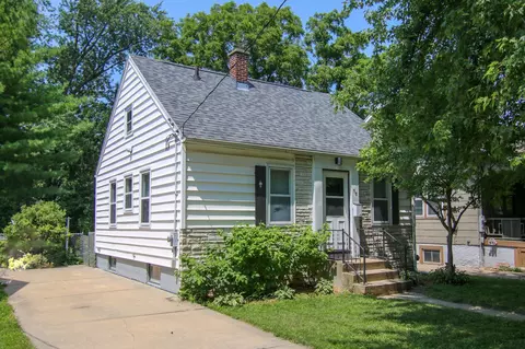 58 Waubesa St, Madison, WI 53704