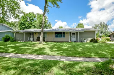 5402-5404 S Ridge Way, Middleton, WI 53562