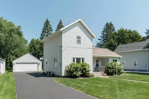 126 Olmstead St, Waupun, WI 53963