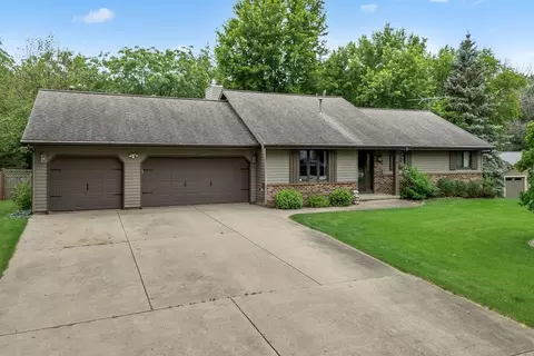 n6803 Donlin Drive, Pardeeville, WI 53954