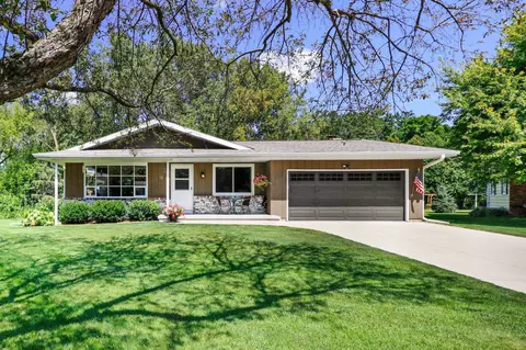 18 Eldon Ct, Madison, WI 53716