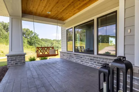 1577 Bluff Hollow Trl, Hazel Green, WI 53811